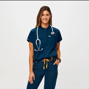 Deep Reef Montex - Mock Neck Scrub Top